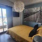 Old Town Nerja, Stunning Sea Views 公寓