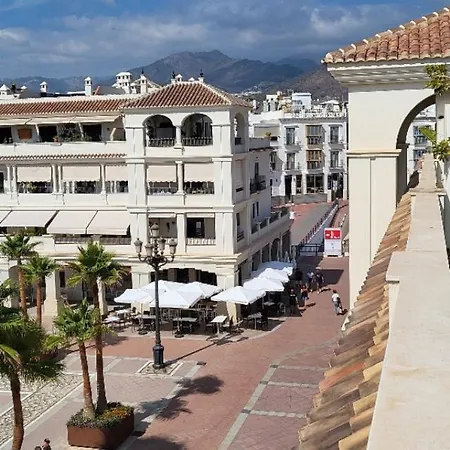 Old Town Nerja, Stunning Sea Views Apartment